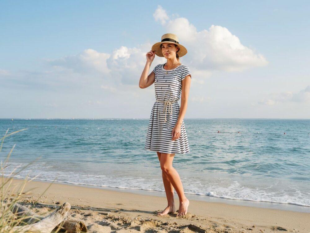 dodatki marynarskie na plażę